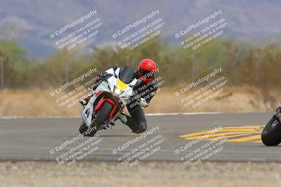 media/Sep-10-2022-SoCal Trackdays (Sat) [[a5bf35bb4a]]/Turn 6 (1140am)/